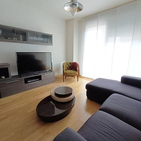 Alojamiento Centro Caceres Canovas エクステリア 写真